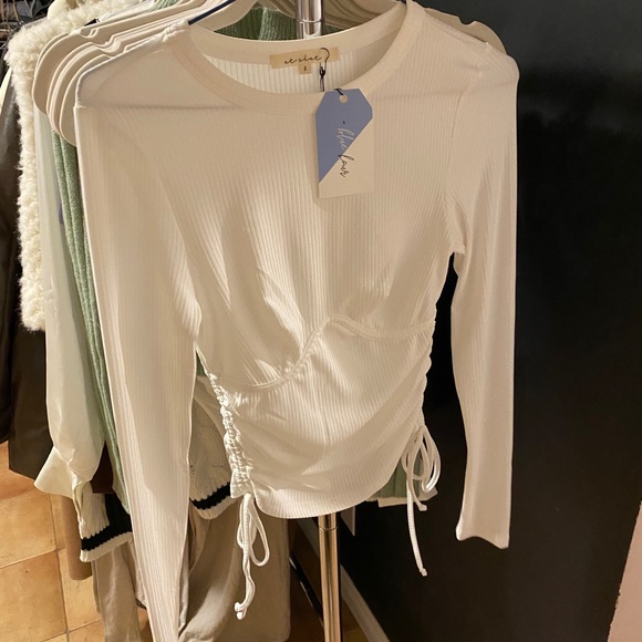 Ruched side white top - Picture 1 of 3